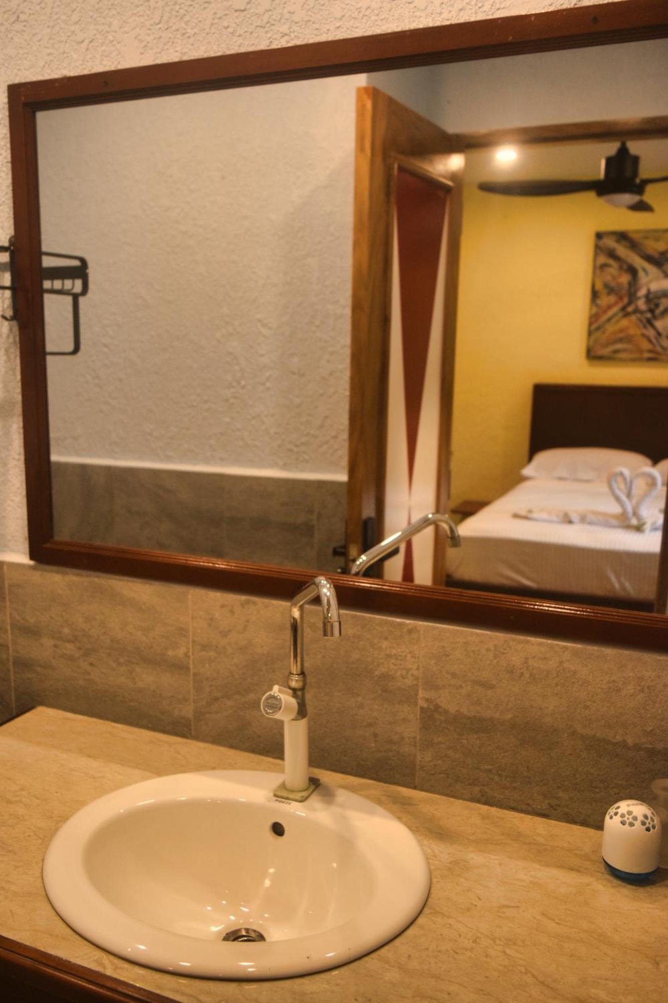 P1 Club Resort Panglao Szoba fotó
